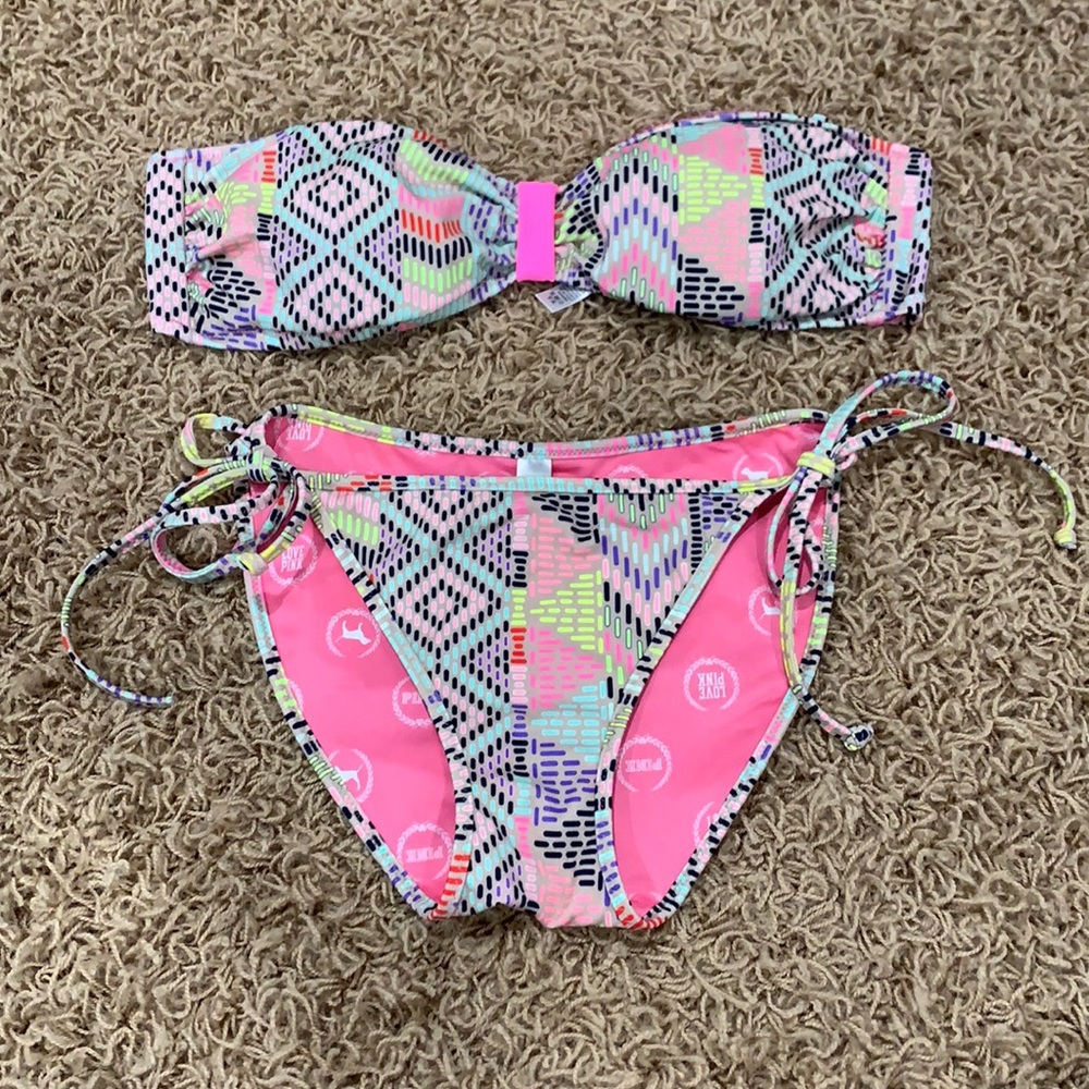 Victoria’s Secret Pink bikini